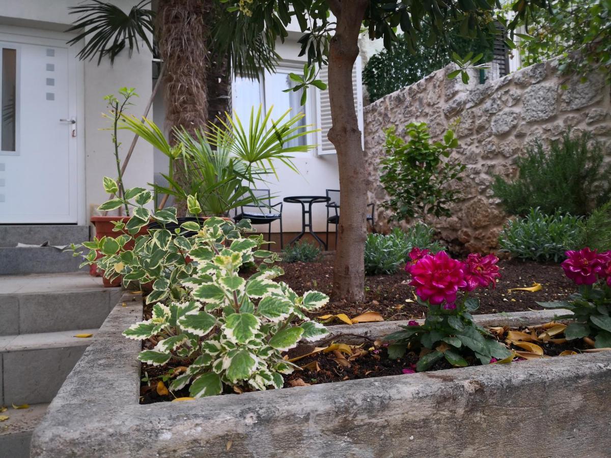 City Center Garden Apartments Šibenik Exteriör bild